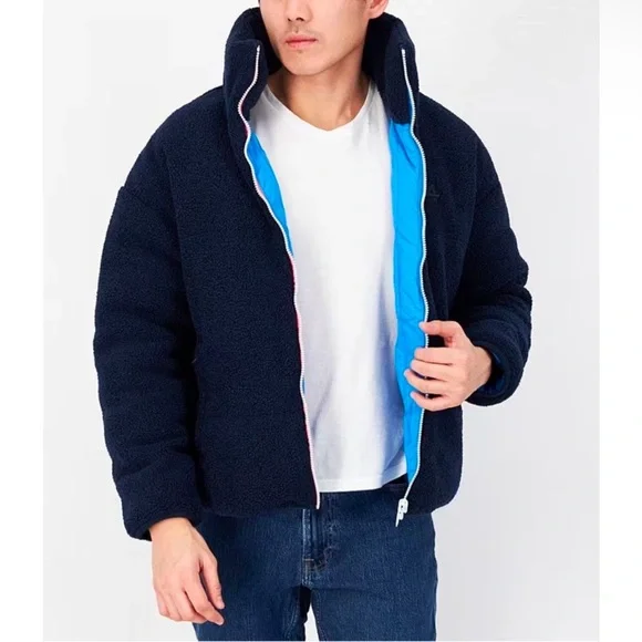 NWT FourLaps Polar Quilted Reversable Sherpa Jacket
Unisex Size S - Picture 5 of 12